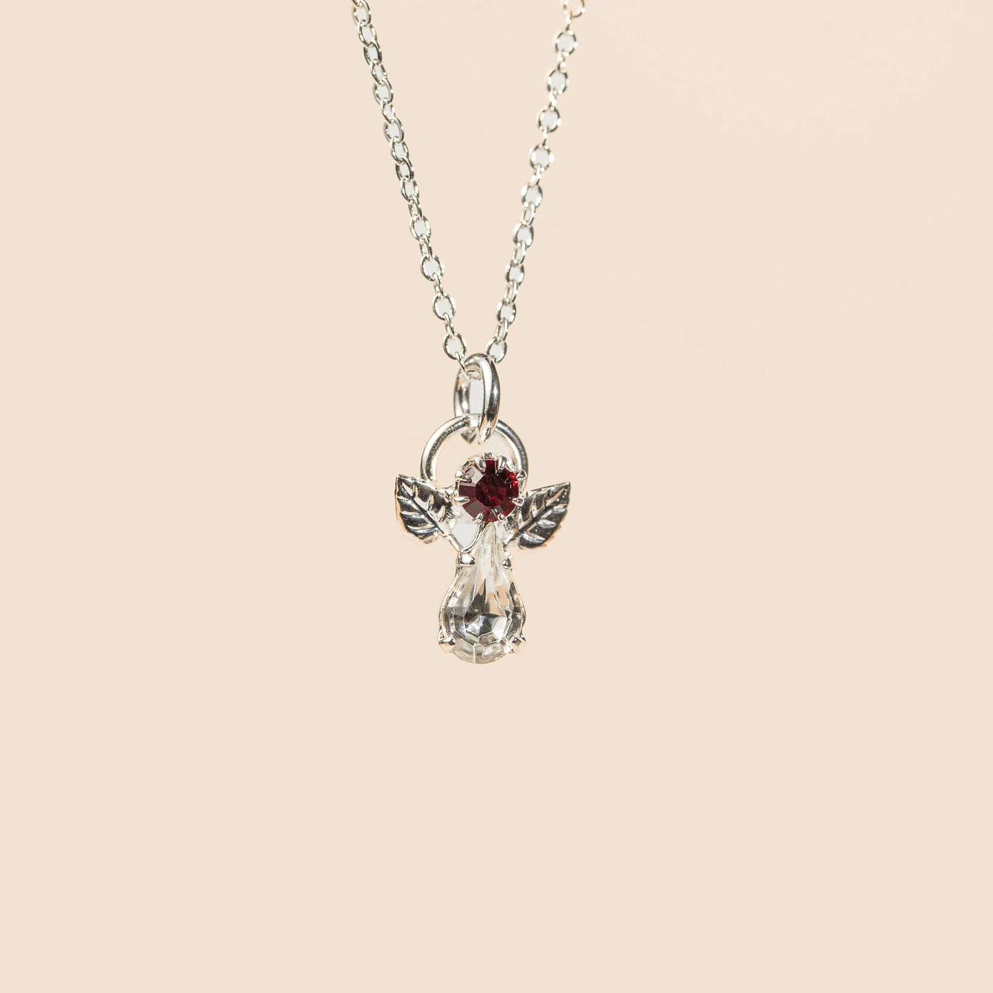 Pendentif Ange en cristal pierre de naissance