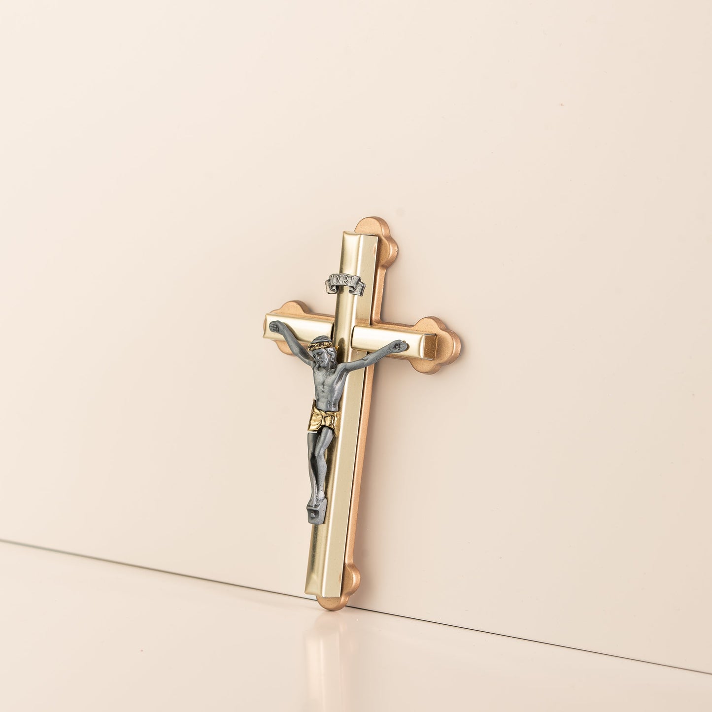Crucifix en métal
