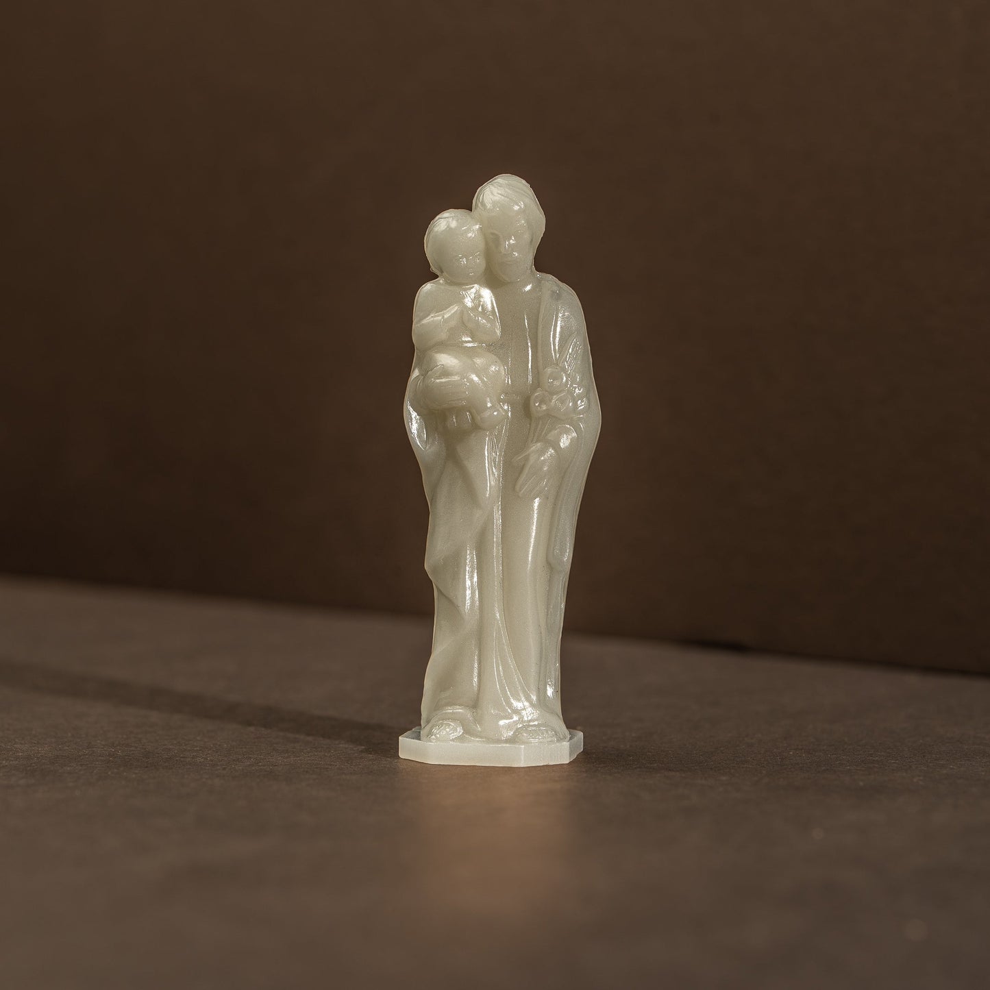Statue de Saint-Joseph fluorescent