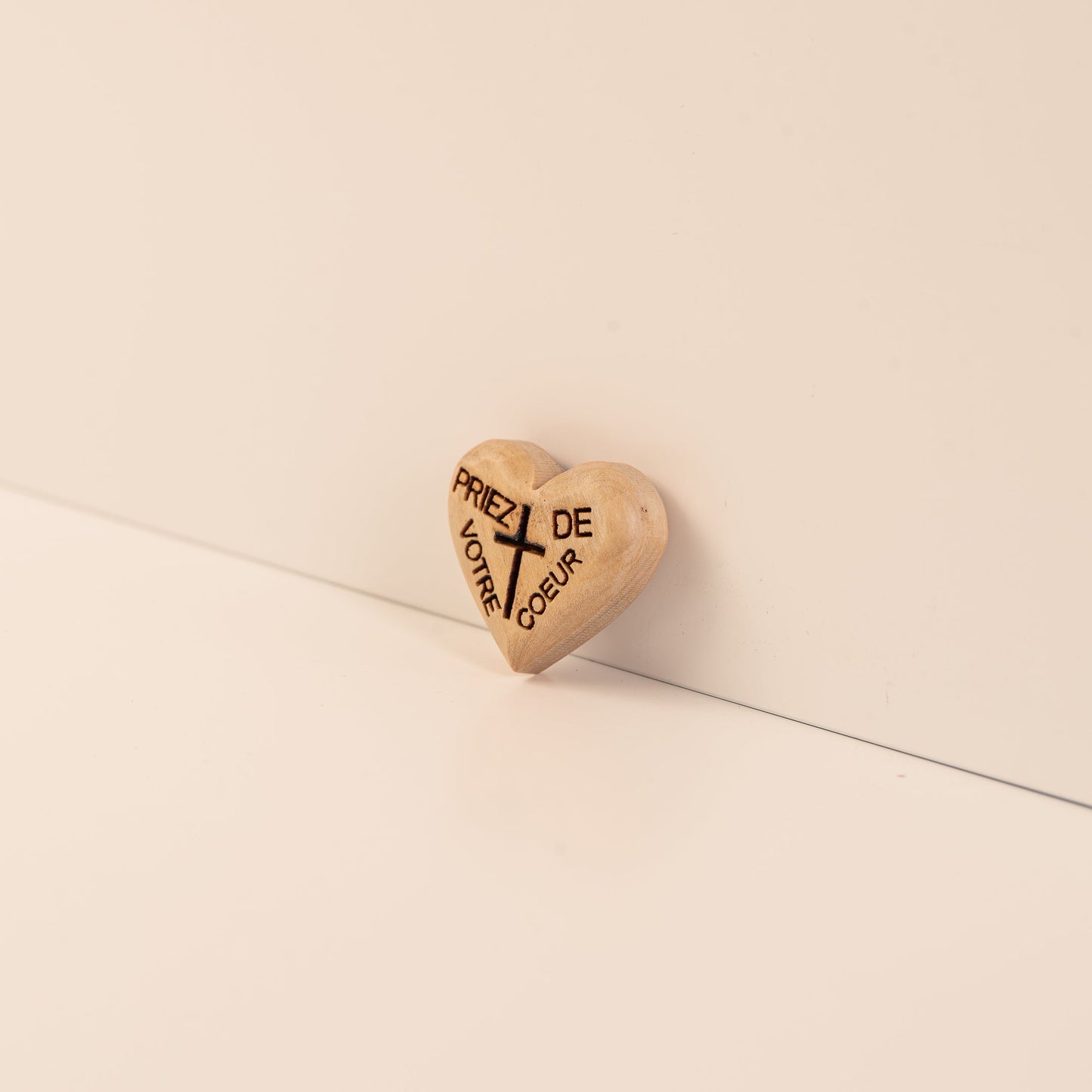 Coeur gravé Priez de votre coeur
